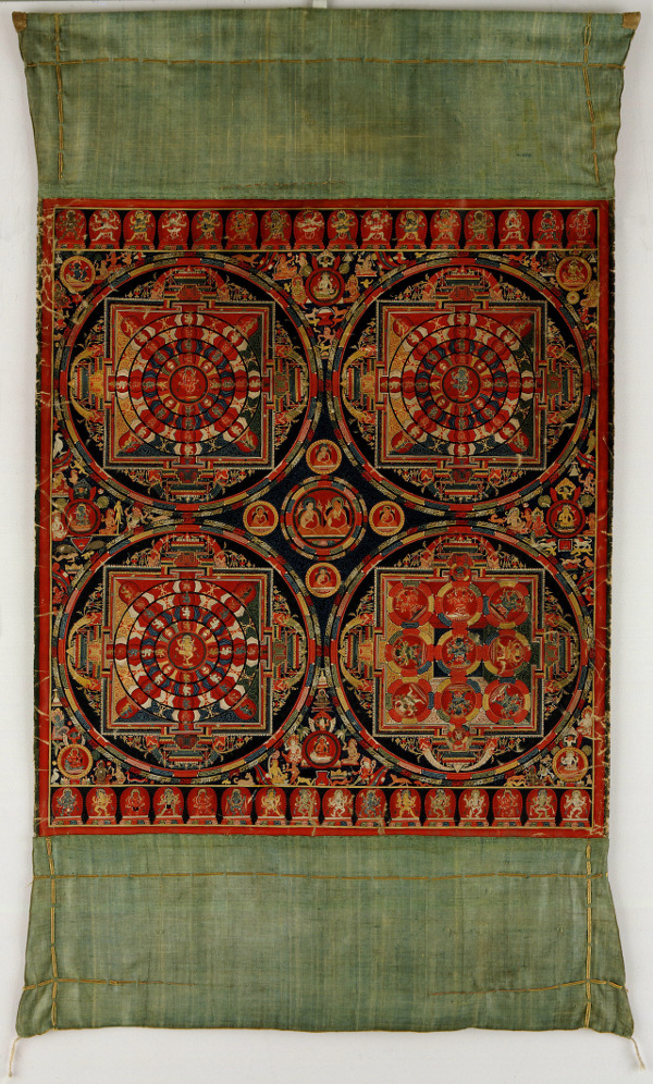 Kézzel festett, négy mandalát ábrázoló textíila Tibetből, 1430